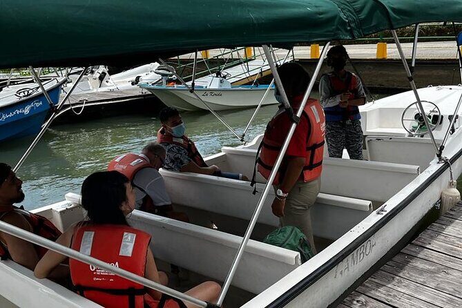 Guided boat tour on the Panama Canal and visit the wildlife - An In-Depth Look at the Panama Canal Guided Boat Tour