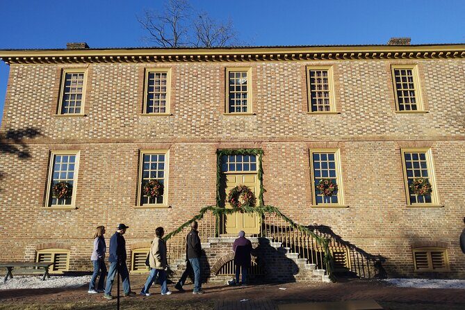 Guided Colonial Christmas Tour in Williamsburg - Key Points