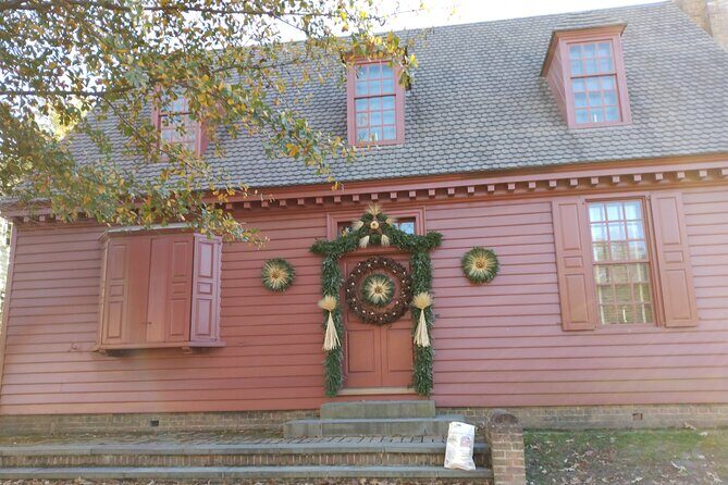 Guided Colonial Christmas Tour in Williamsburg - Authenticity and Review Highlights