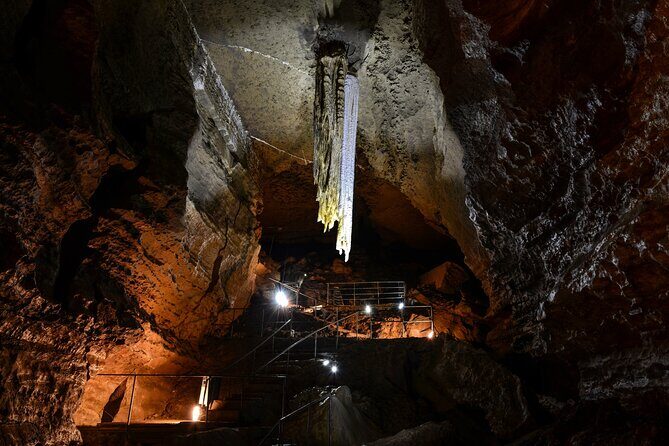 Guided Doolin Cave Tour: Experience Europe's Largest Stalactite - Exploring the Natural Wonder of Doolin Cave