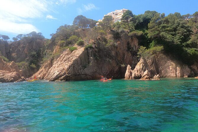 Guided Kayak & Snorkel tour to Costa Brava: Small Group and Lunch - FAQs