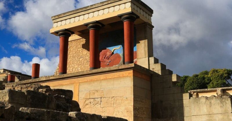 Guided Knossos Palace & Archanes Wine Tasting Tour - How the Experience Flows