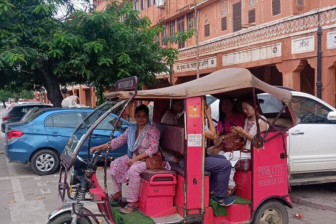 Guided Morning E-Rickshaw Ride with Food Tasting at Jaipur - What to Expect From the Experience