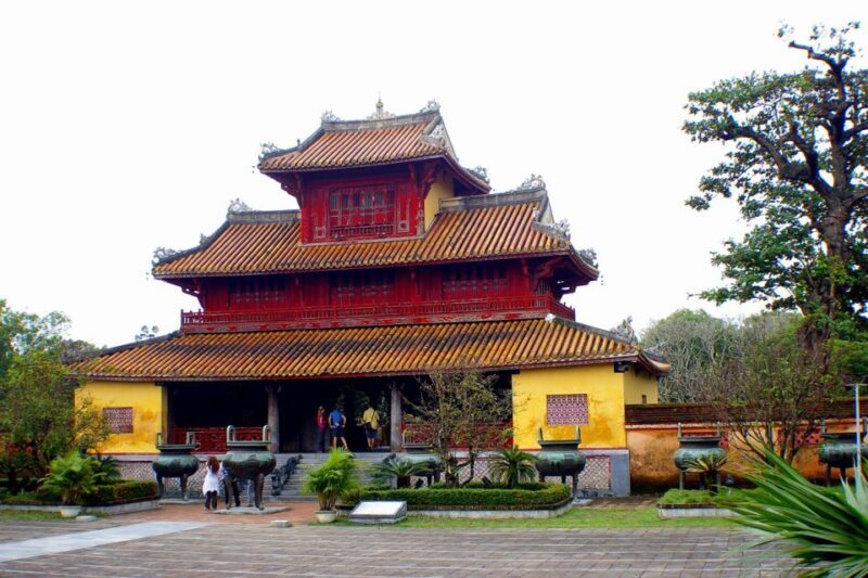 Guided Private Tour  Explore Hues Royal Tombs & Thien Mu - FAQ