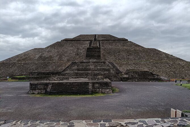 Guided Private Tour Teotihuacan,Basilica of Guadalupe,Tlatelolco - Key Points