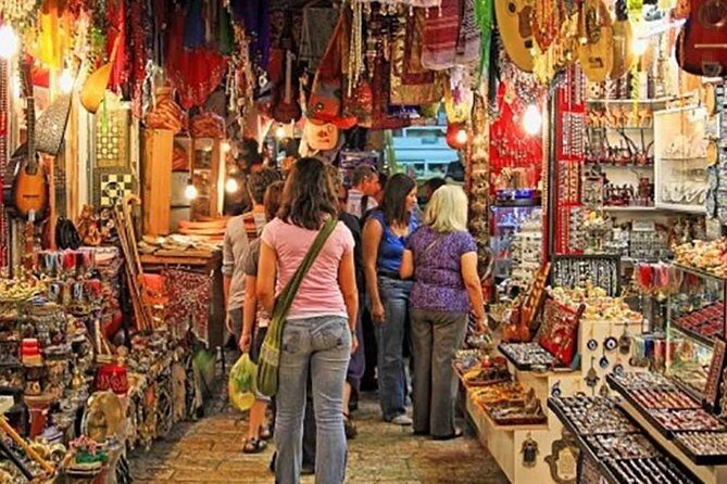 Guided Shopping Tour Old Delhi & New Delhi - Itinerary Breakdown: What to Expect