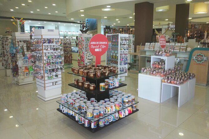 Guided Shopping Tour to Bella Mare Store (Cigars, Chocolate, Rum and Souvenirs) - The Detailed Experience: What to Expect