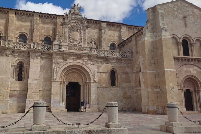 Guided tour in León - A Closer Look at the León Guided Tour