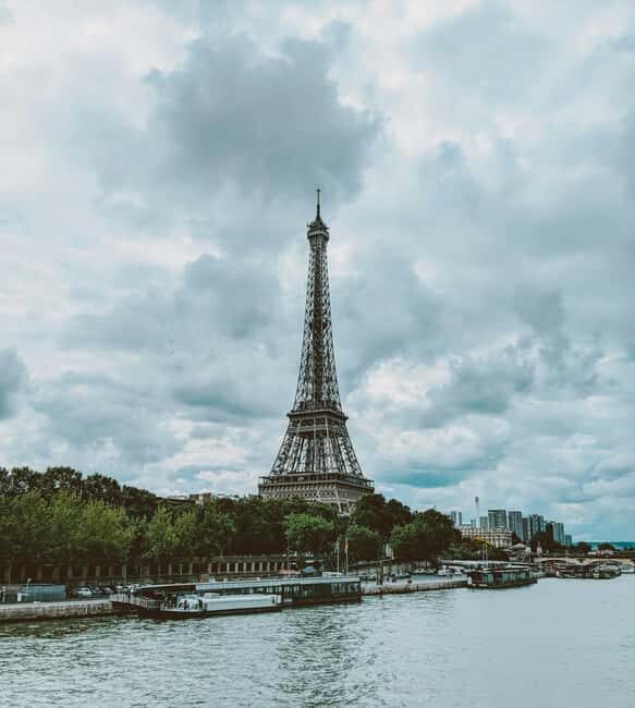 Guided tour in Paris in a vintage car Arabic English speaker - What to Expect from the Experience
