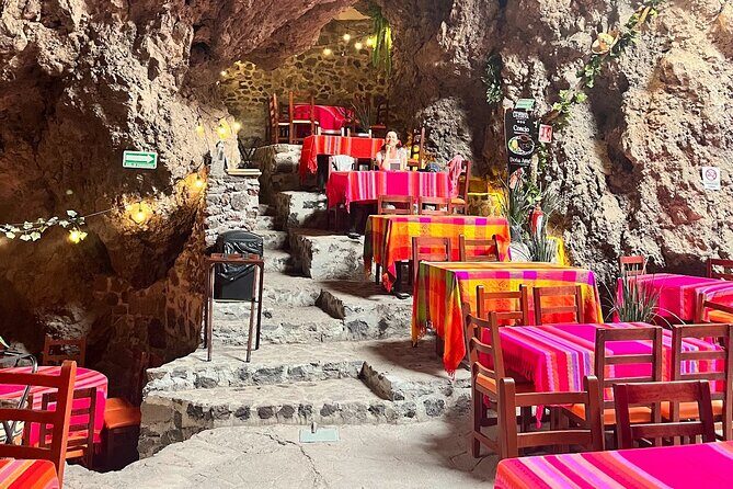 Guided Tour in Pyramids + Transportation + Breakfast in Cueva - Why This Tour Offers Real Value