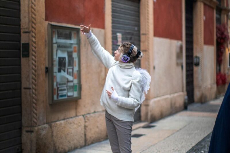 Guided Tour in the center of Verona accompanied by an Angel - Key Points