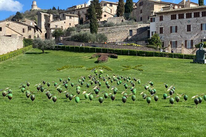 Guided Tour of Assisi. Francesco, Chiara and Carlo Acutis - Experience the Heart of Assisi: An In-Depth Guided Tour of Italy’s Sacred and Artistic Gem