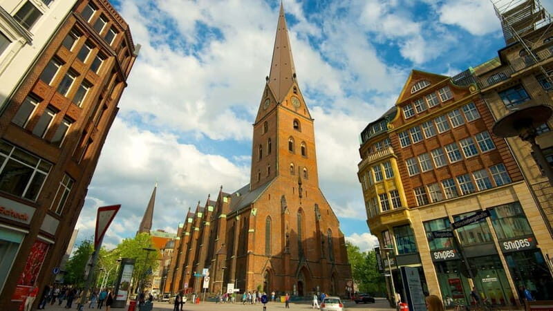 Guided tour of Hamburg - What Makes This Tour Stand Out