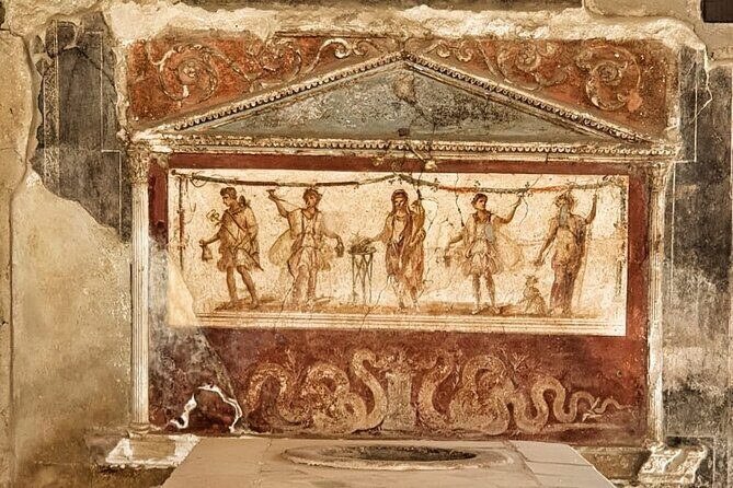 Guided Tour of Herculaneum with Lunch and Ticket Included - Transportation and Group Size