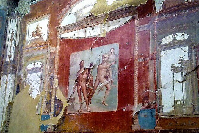 Guided tour of Hercunaleum with light lunch and entrance ticket - A Well-Rounded Journey Through Herculaneum: History, Food, and Wine