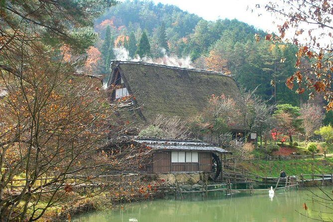 Guided Tour of Hida Folk Village - Key Points