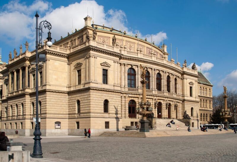Guided Tour of Malá Strana and Hradany - An In-Depth Look at the Tour Experience
