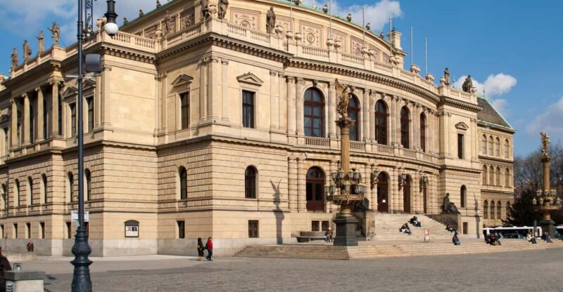 Guided Tour of Malá Strana and Hradany - Who Should Consider This Tour?