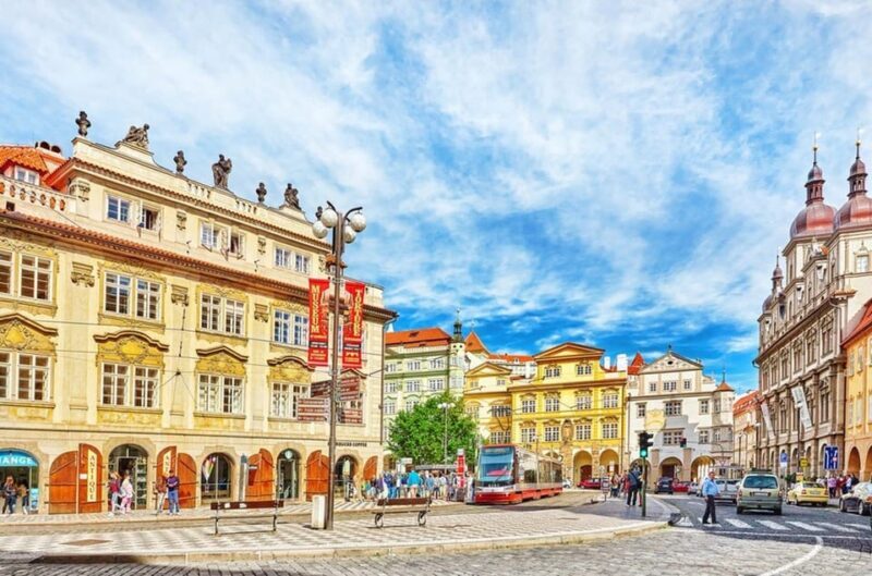 Guided Tour of Malá Strana and Hradany - FAQ