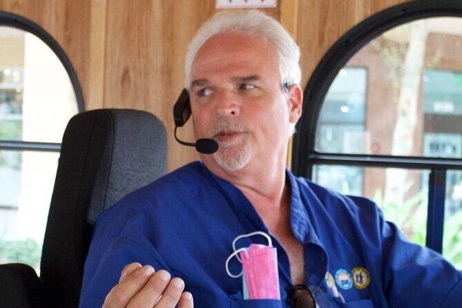 Guided Tour of Naples on a Vintage Trolley (Hop on - Hop off) - The Sum Up: Who Will Love This Tour?