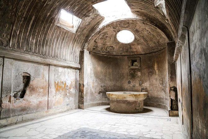 guided tour of the archaeological excavations of Pompeii - The Sum Up