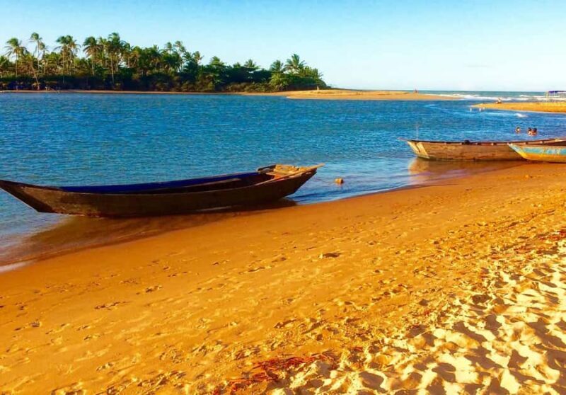 Guided Tour of the Beaches in Caraíva - Porto Seguro - Guided Tour of the Beaches in Caraíva - Porto Seguro