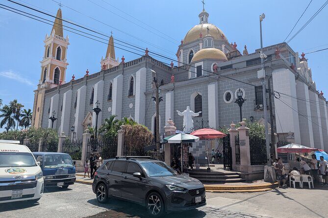 Guided tour of the cathedral and its surroundings - A Guided Walk Through Mazatlan’s Sacred and Historic Heart