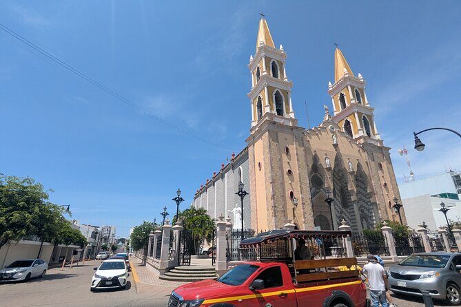 Guided tour of the cathedral and its surroundings - Key Points