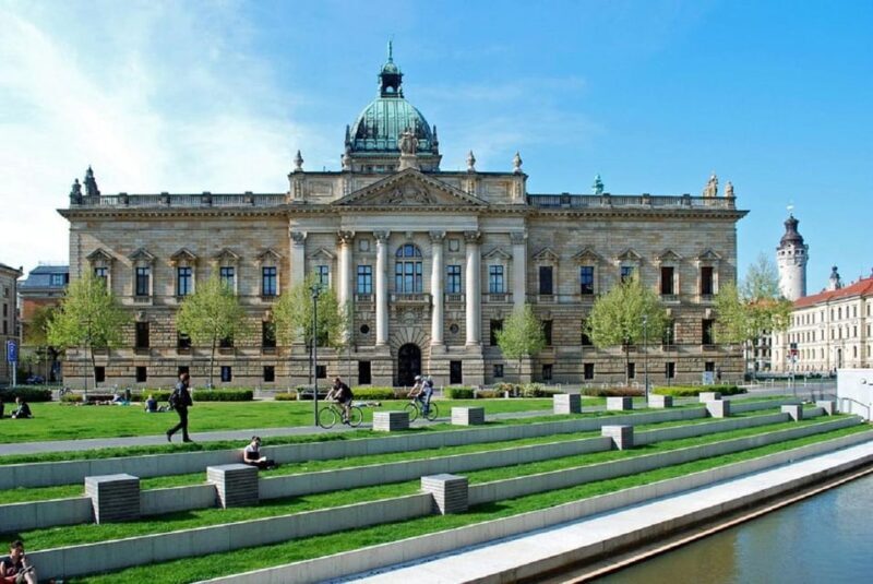 Guided tour of the Federal Administrative Court in Leipzig - The Practicalities of the Tour
