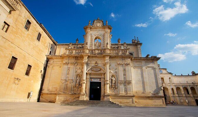 Guided Tour of the Historic Attractions of Lecce Private - An Introduction to the Tour