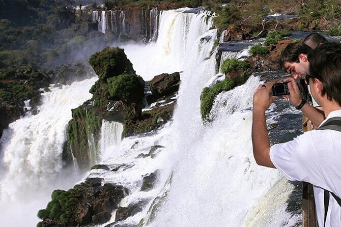 Guided tour of the Iguacu Falls on the Argentine side - The Sum Up