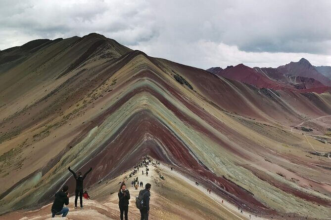 Guided tour of the mountain of colors in Cusco - Exploring the Rainbow Mountain Tour in Depth
