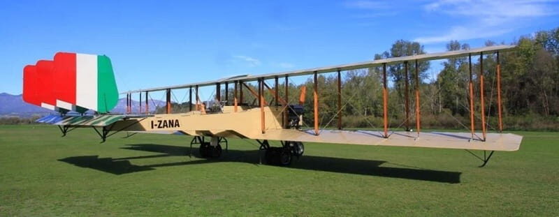 Guided tour of the Museum of Old Flying Machines - Key Points