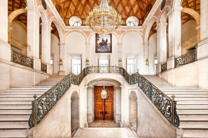 Guided tour of the Royal Palace of Aranjuez - The Royal Palace of Aranjuez: An In-Depth Look