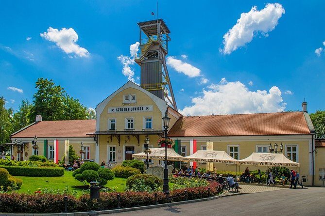 Guided Tour of the Wieliczka Salt Mine and Transfer from Krakow - FAQ