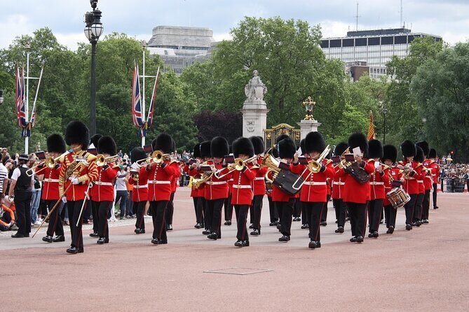 Guided Tour of Westminster City including Changing of the Guard - An In-Depth Look at the Tour Experience