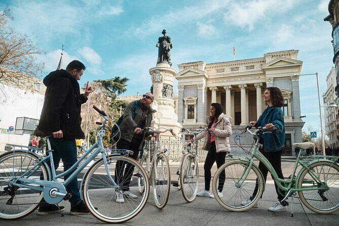 Guided tour on a Vintage Bike through Madrid - A Carefully Designed Itinerary