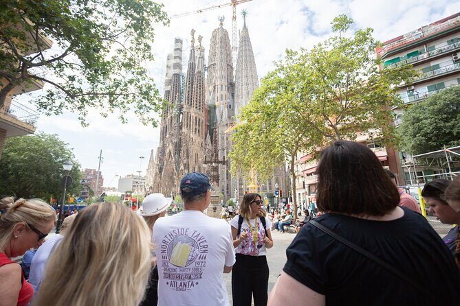 Guided Tour Sagrada Familia and Park Guell - Exploring Barcelona’s Gaudí Gems