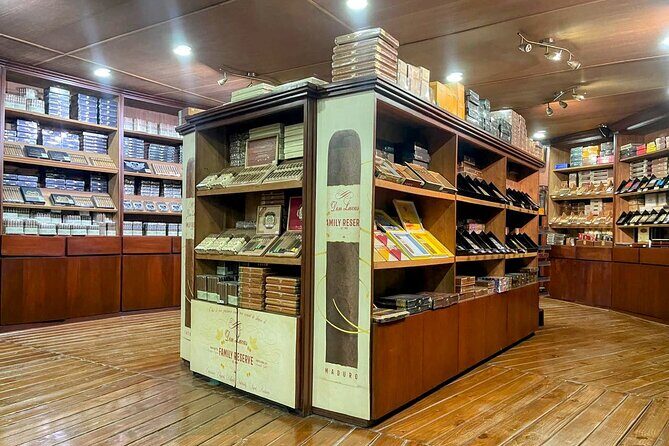 Guided Tour to Don Lucas Cigars Factory and Souvenirs Store - Discover the Flavors and Craftsmanship of the Dominican Republic with the Don Lucas Cigars Factory Tour