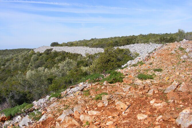 Guided Tour to the Geological Monument of Rocha da Pena - FAQs