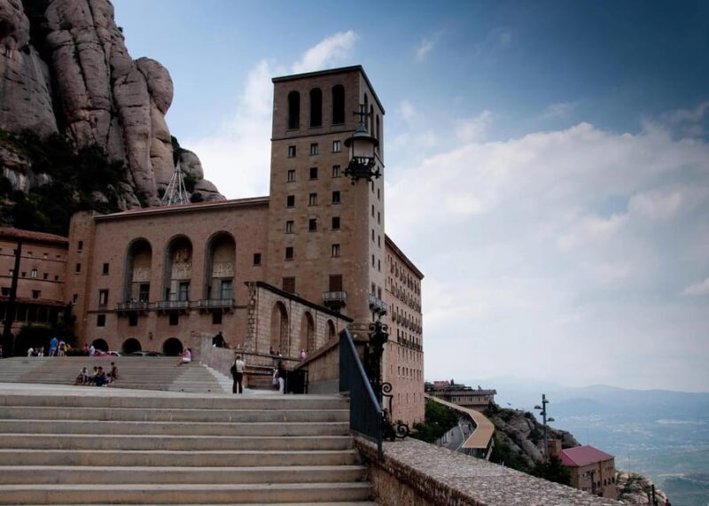 Guided Tour to the Magnificent Montserrat Monastery - Who Will Love This Tour?
