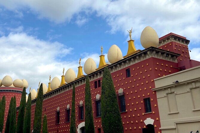 Guided tour to the Museum of Dalì - Exploring the Dalí Theatre-Museum Tour in Detail
