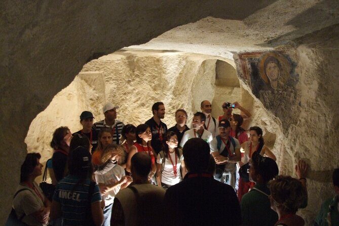 Guided Tour to the Sassi of Matera in Spanish - An In-Depth Look at the Matera Sassi Guided Tour