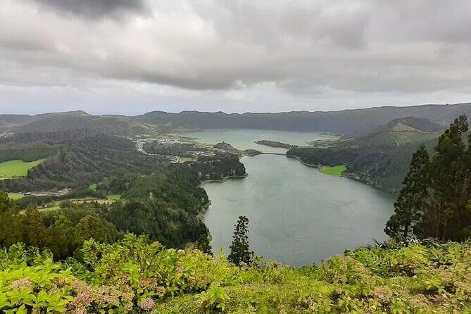 Guided Tour to the Sete Cidades Volcano in São Miguel Azores - Final Thoughts: Is This Tour Right for You?