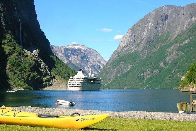 Guided tour - Viking Village, Nærøyfjord Cruise and Flåm Railway - Key Points