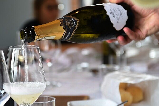 Guided tour with wine tasting - Key Points