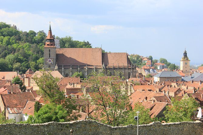 Guided visit in Spanish to the medieval center of Brasov (native Spanish guide). - FAQs