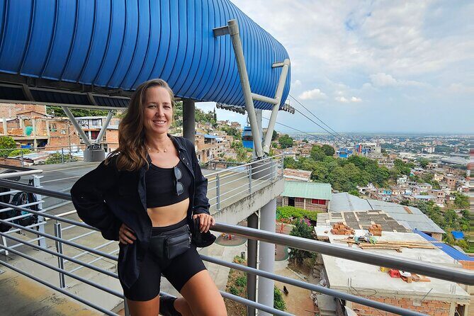 Guided Visit to Commune 20 in Cali - An In-Depth Look at the Commune 20 Tour