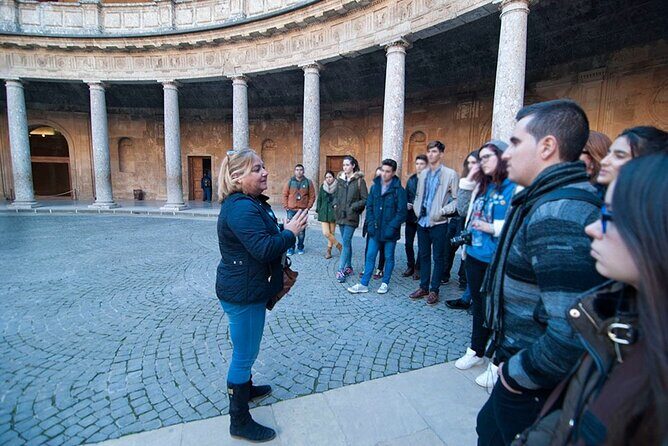 Guided visit to the Alhambra, Nasrid Palaces and Generalife - FAQs