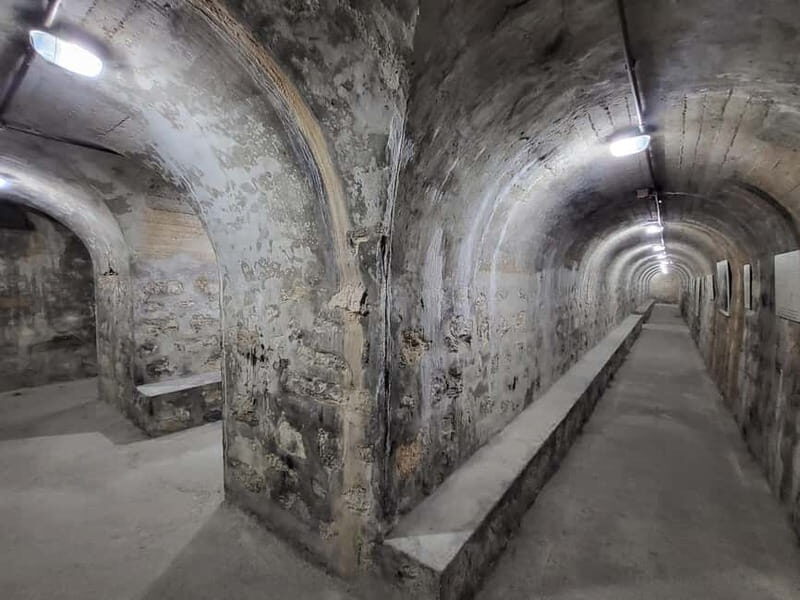 Guided visit to the San Lorenzo Arch, Air Raid Shelter and Mudejar Hall - Key Points